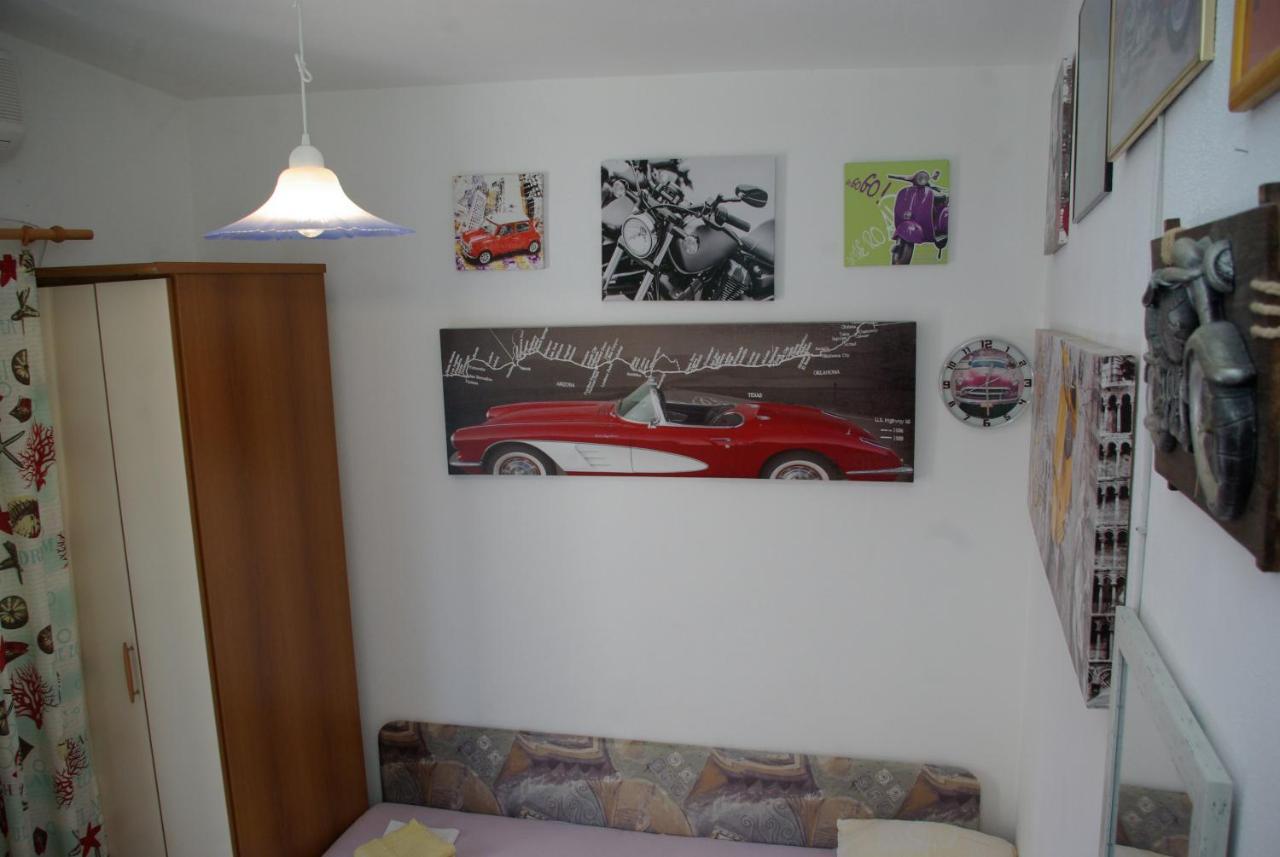 Rooms Tia Baška Voda Exterior foto
