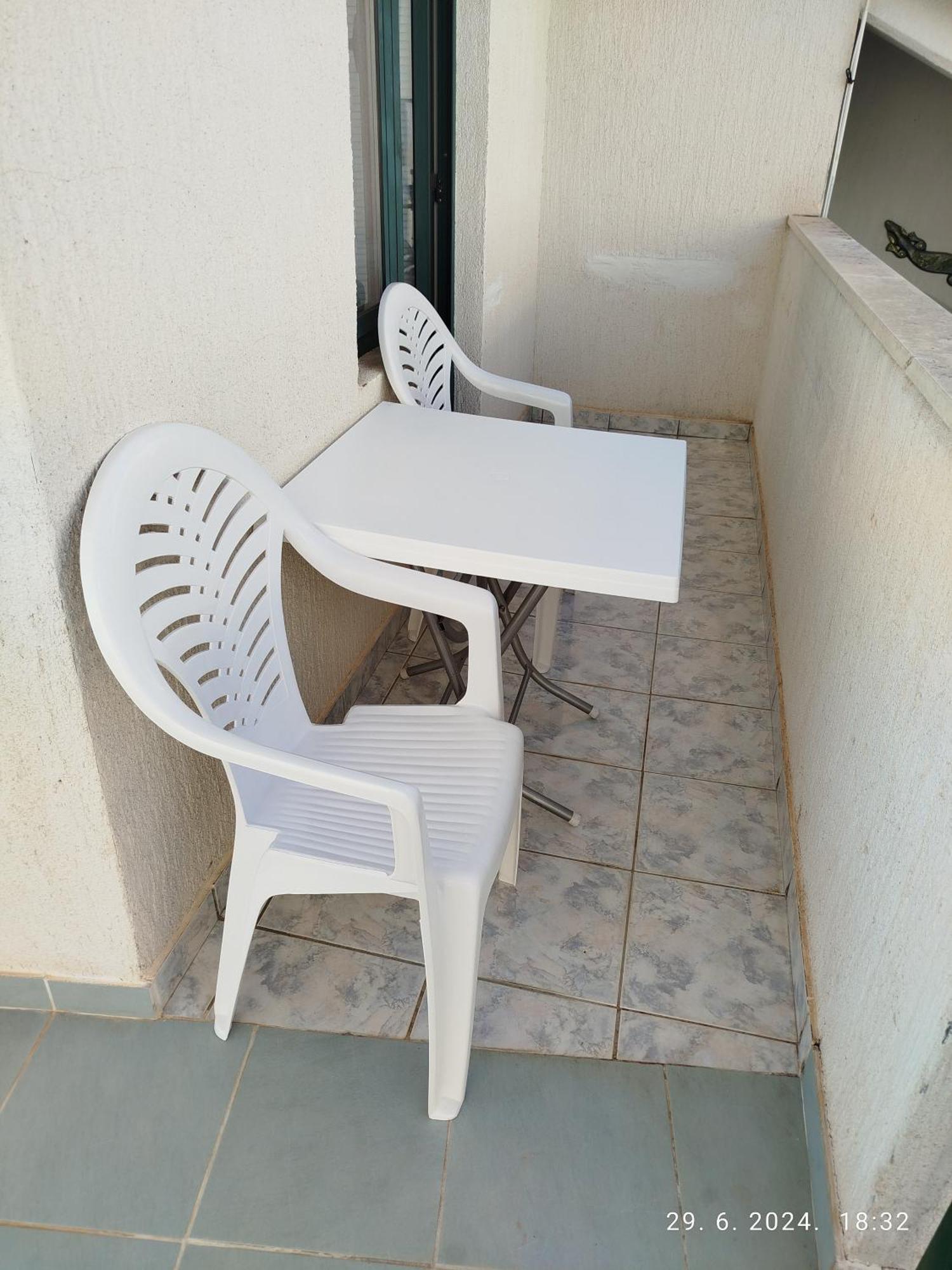 Rooms Tia Baška Voda Exterior foto